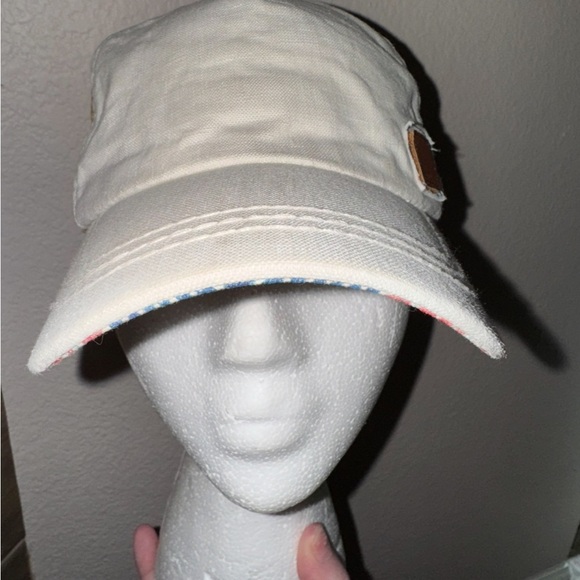 Stylish Roxy Incognito Patterned Trucker Hat white/tan/ multi floral women’s O/S - Picture 9 of 9